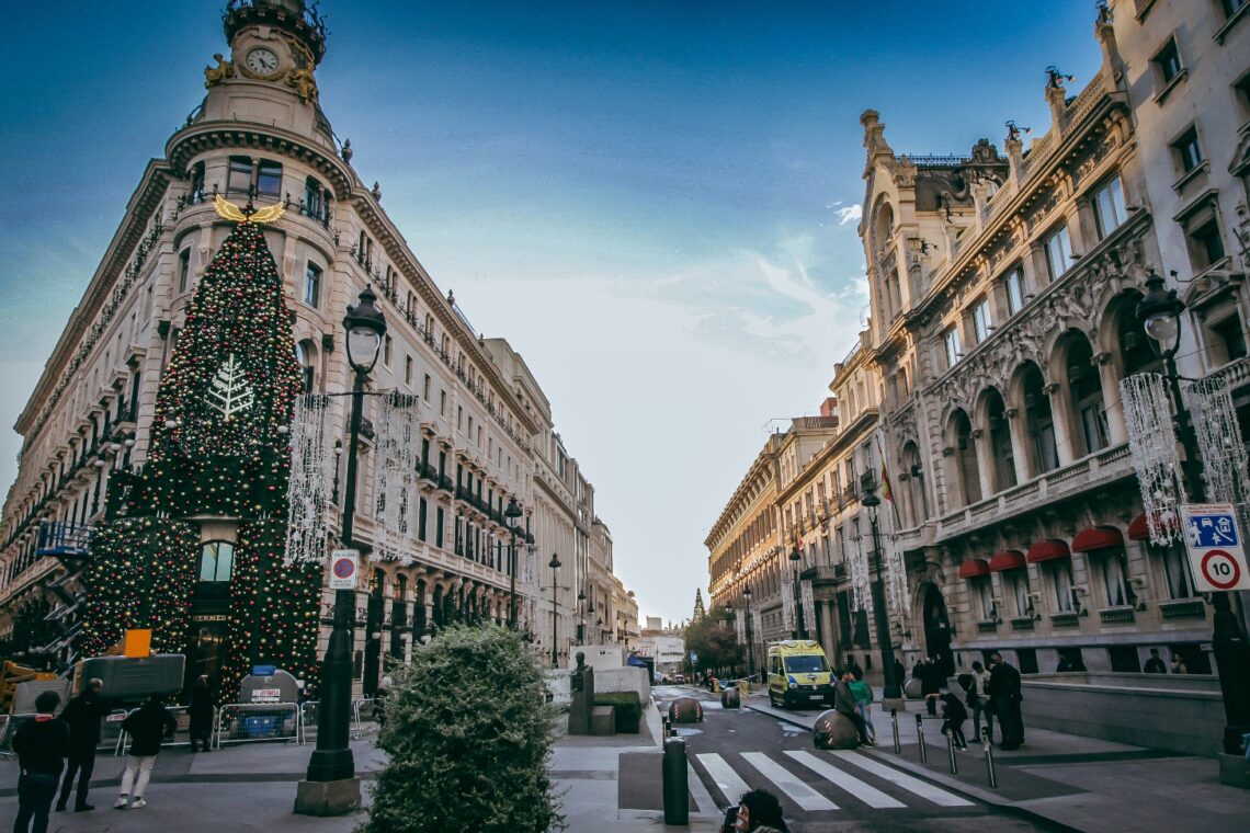 Gran Via, Madrid Spain, Plan to Explore