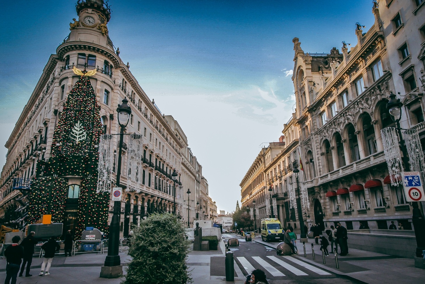 Kreatives Bild zu Tips to Master Your Trip to Madrid Spain with Kids - Plan to Explore Tips to Master Your Trip to Madrid Spain with Kids - Plan to Explore Motiv